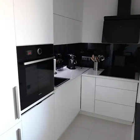 Pool And Sea Luxury Apartman Vinjerac